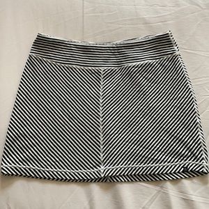 Merrell athletic skirt size M